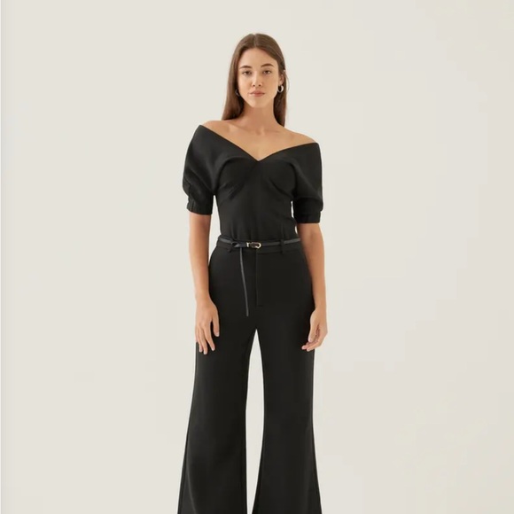 NWT Love Bonito Hannie Fitted Off Shoulder Blouse - Picture 4 of 5